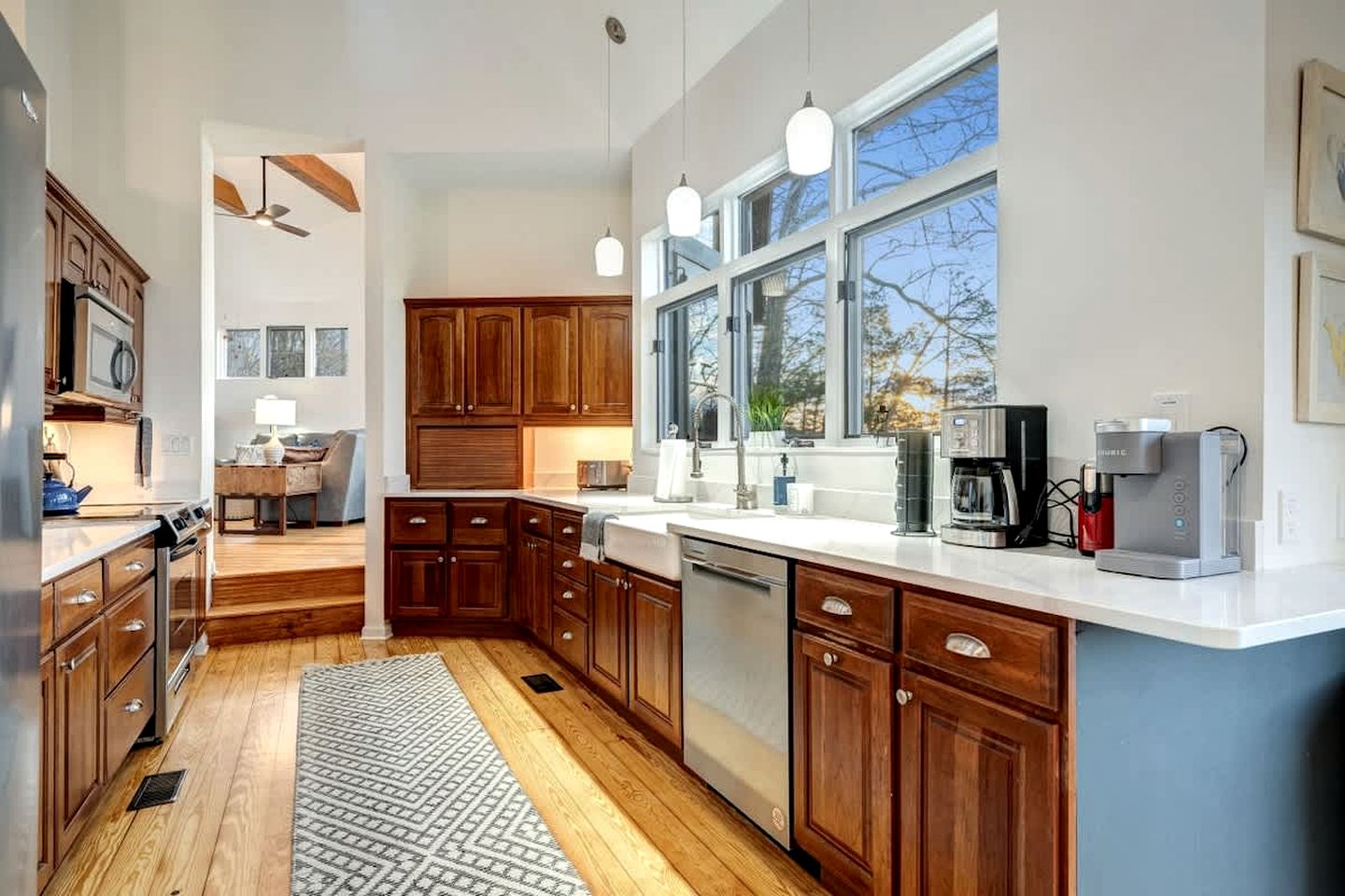 Gorgeous Cabin with Magnificent Views of the Potomac River in Shepherdstown, West Virginia