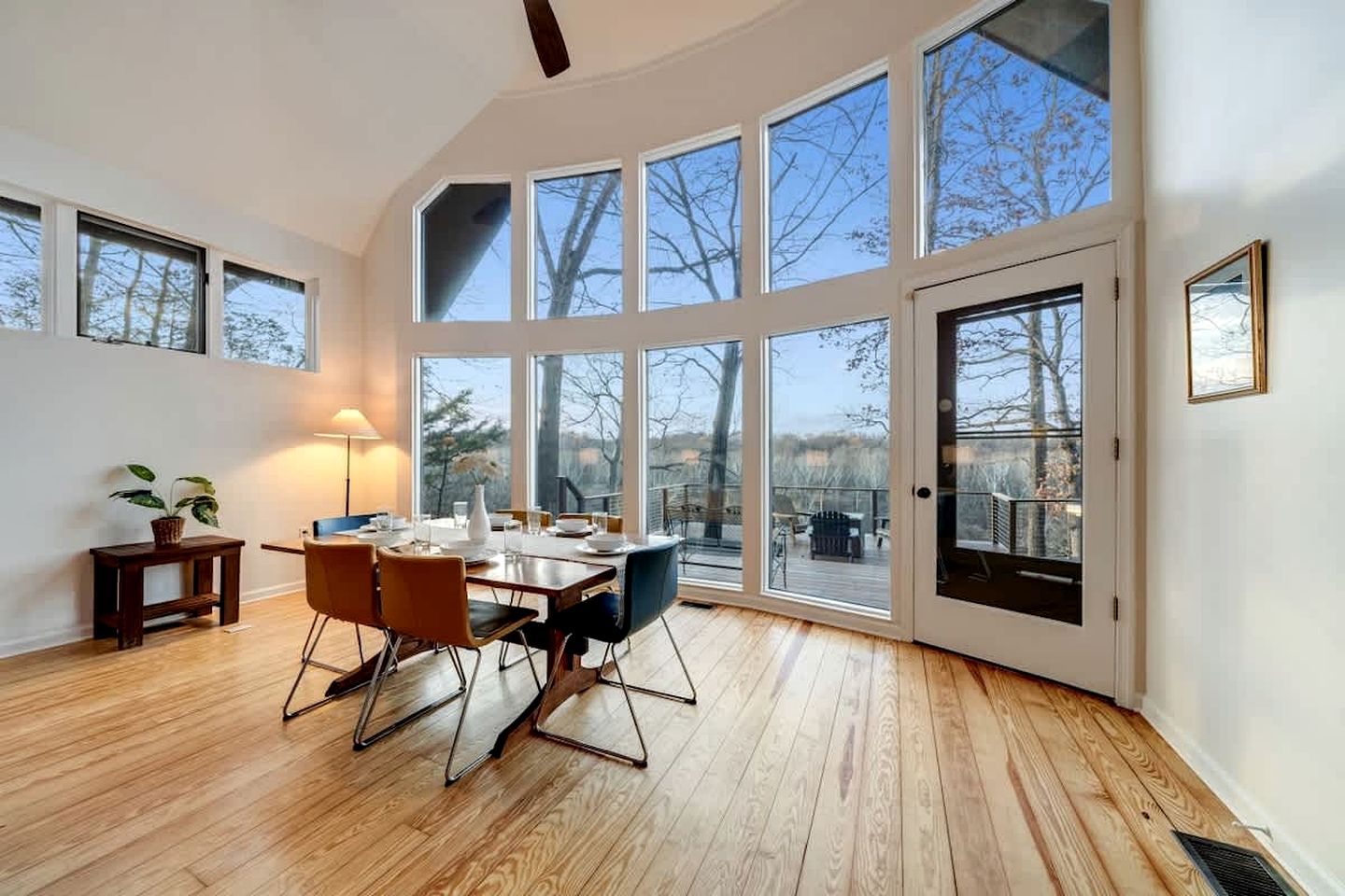 Gorgeous Cabin with Magnificent Views of the Potomac River in Shepherdstown, West Virginia
