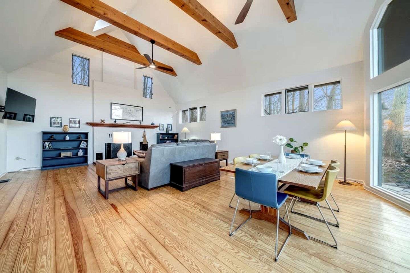 Gorgeous Cabin with Magnificent Views of the Potomac River in Shepherdstown, West Virginia