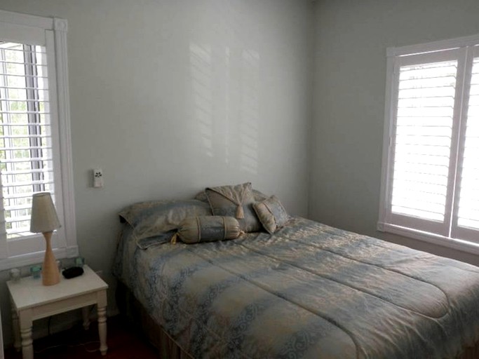 Executive Cottage Rental Waterfront Oasis, Cabins, Kipawa, Canada