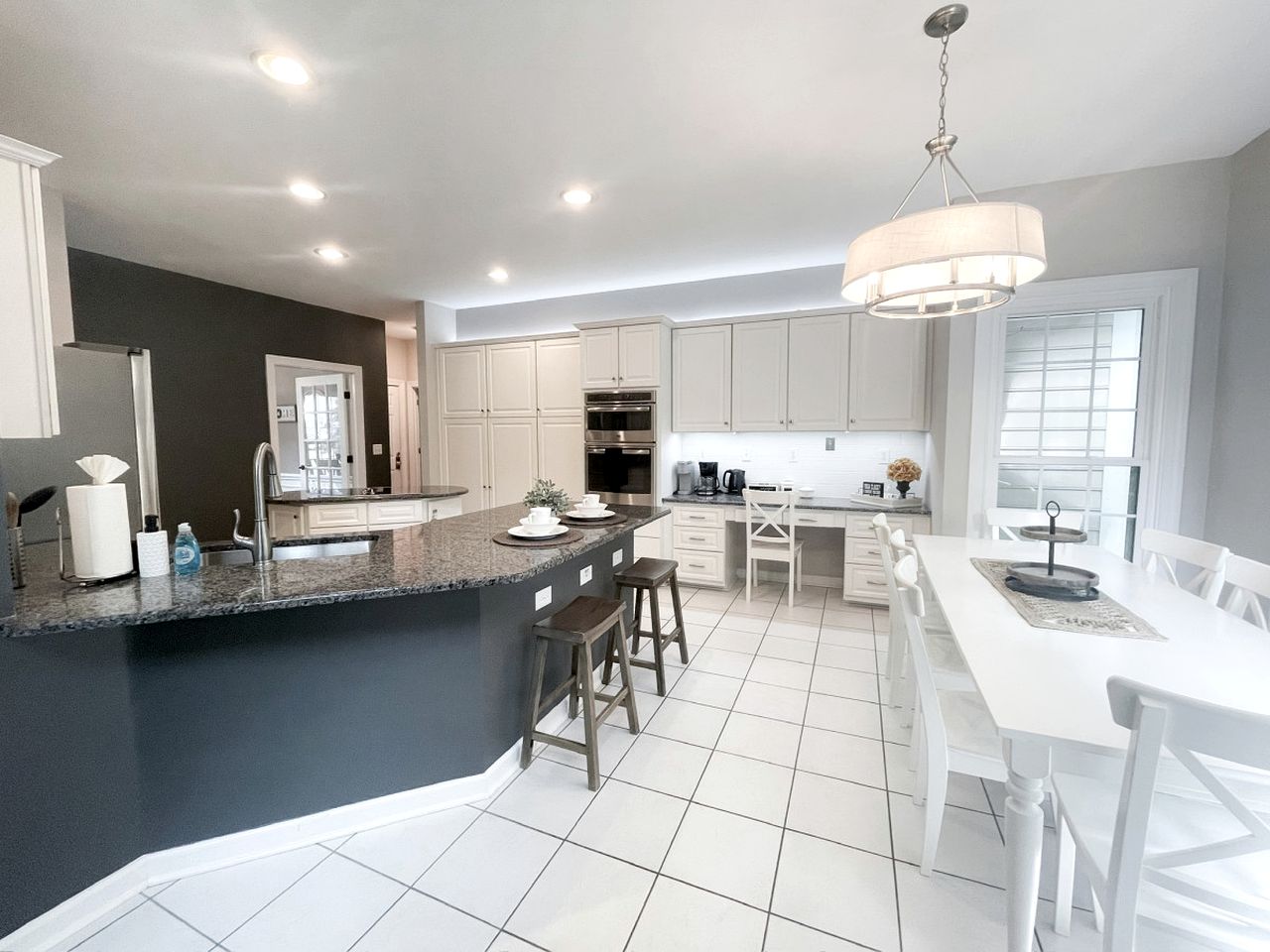 Disconnect at this Cottage with Great Surroundings in Charlotte, North Carolina