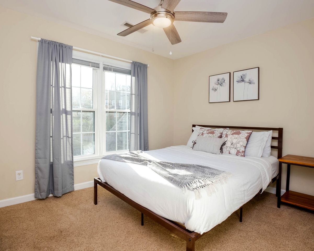 Disconnect at this Cottage with Great Surroundings in Charlotte, North Carolina