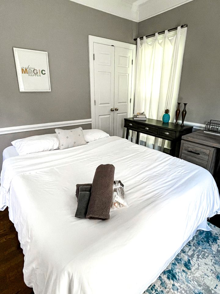 Disconnect at this Cottage with Great Surroundings in Charlotte, North Carolina