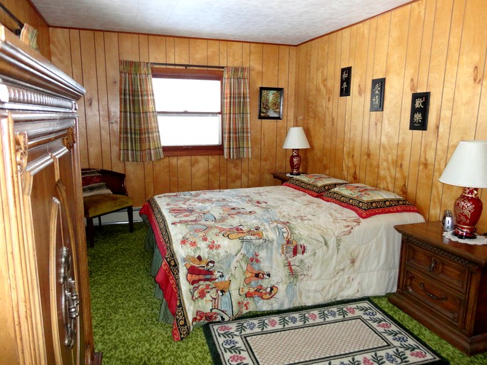 Cabins (Eagle River, Wisconsin, United States)