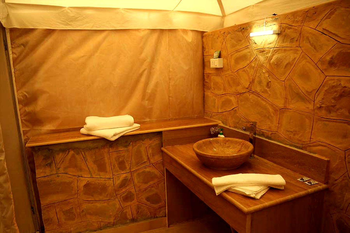 Luxury Tent Rental at an Exotic Glamping Resort in the Desert near Jaisalmer, India