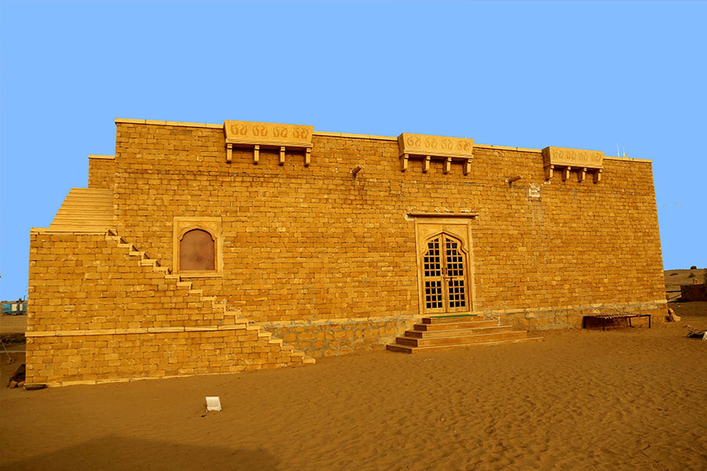 Luxury Tent Rental at an Exotic Glamping Resort in the Desert near Jaisalmer, India