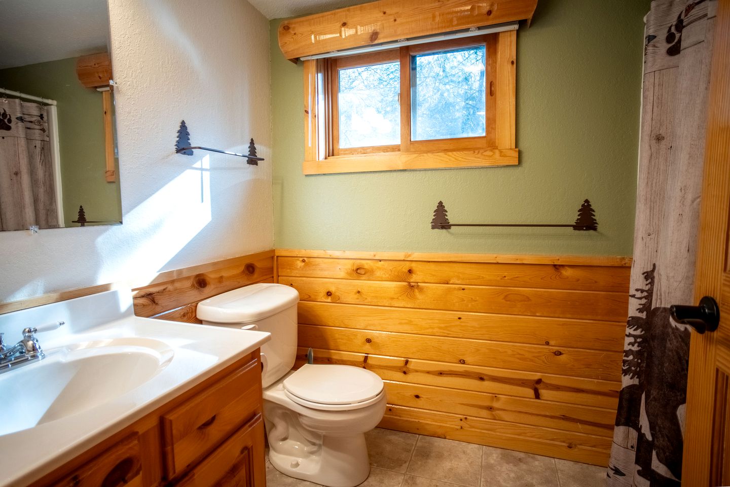 Expansive Birch Lake Cabin with Large Great Room & Outdoor Fun Near Babbitt, Minnesota