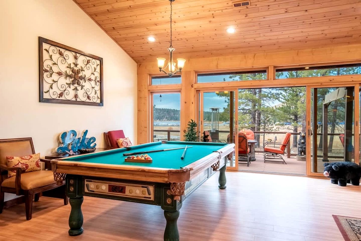 Experience Bliss: Big Bear Lake Rental with Exclusive Hot Tub