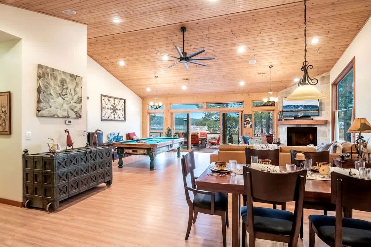 Experience Bliss: Big Bear Lake Rental with Exclusive Hot Tub