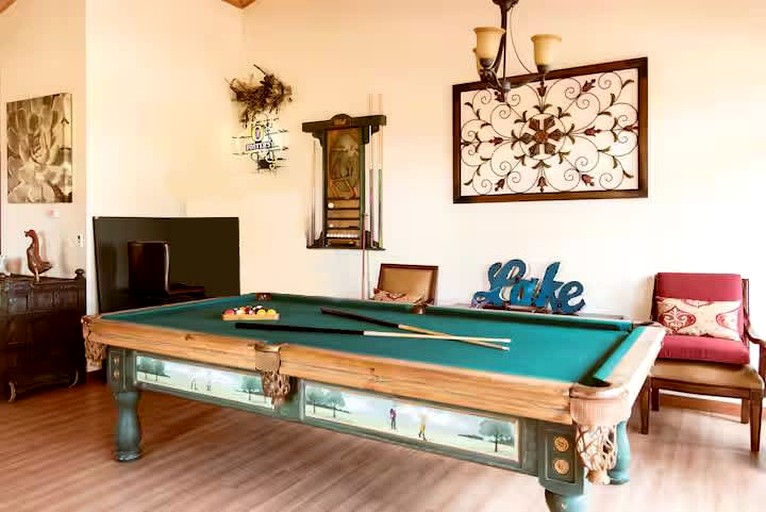 Cabins (United States of America, Big Bear Lake, California)