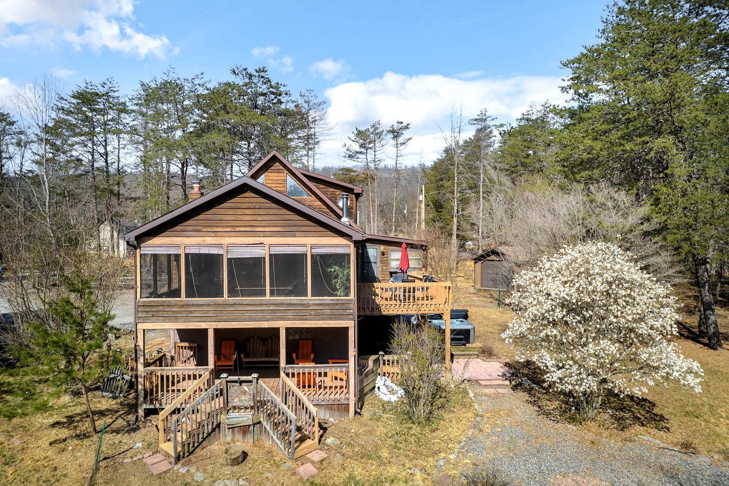 Extraordinary Group Retreat with Hot Tub, Fire Pit, Wraparound Deck in Great Cacapon, WV