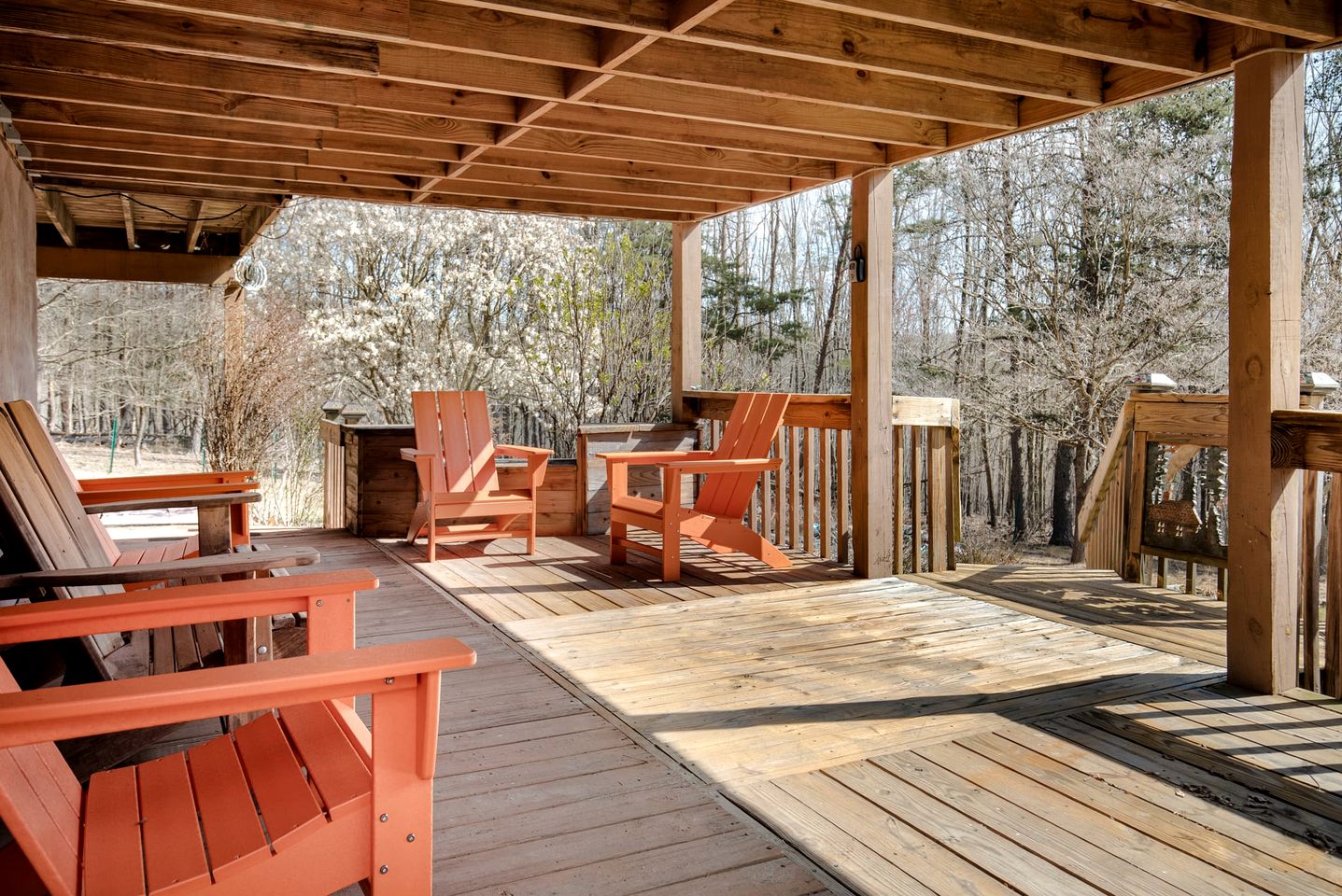 Extraordinary Group Retreat with Hot Tub, Fire Pit, Wraparound Deck in Great Cacapon, WV