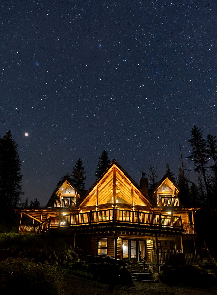 Experience Hilltop Privacy in a Luxury Log Home with Epic Mountain Views in Lake Placid, NY