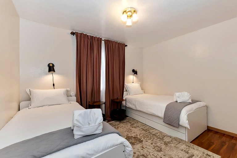 Cabins (United States of America, Big Bear Lake, California)