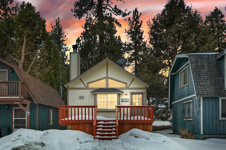 Cabins (United States of America, Big Bear Lake, California)