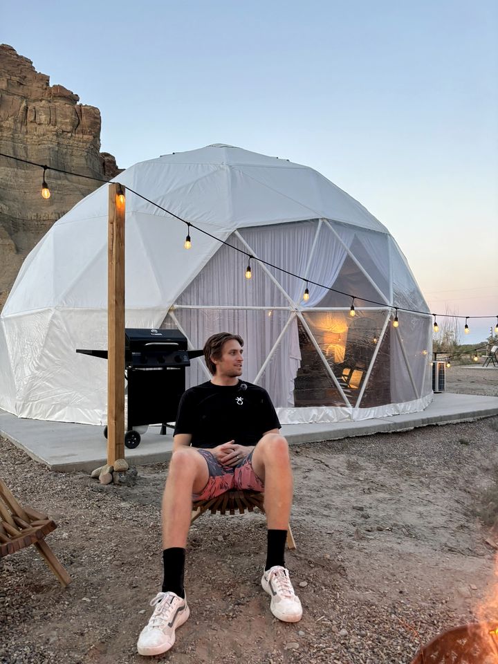 Experience Luxury Underneath the Stars: Geodesic Dome Near Capitol Reef National Park, UT