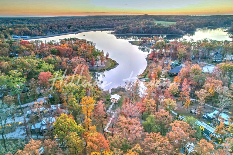 Cabins (United States of America, Tracy City, Tennessee)