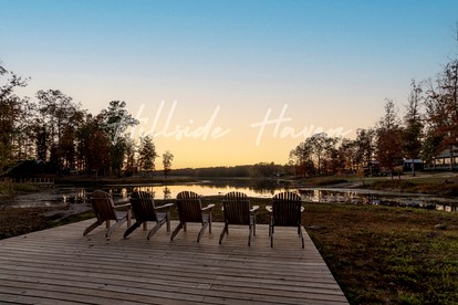 Exquisite Cabin with Stunning Interior, Outdoor Deck and Hot-Tub in Tennessee photo 3
