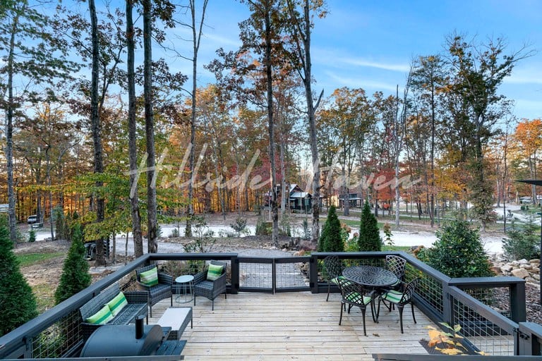 Cabins (United States of America, Tracy City, Tennessee)