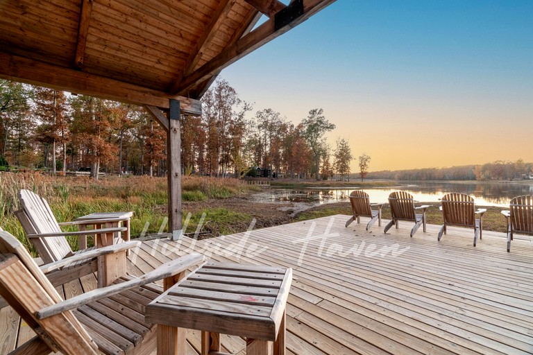 Cabins (United States of America, Tracy City, Tennessee)