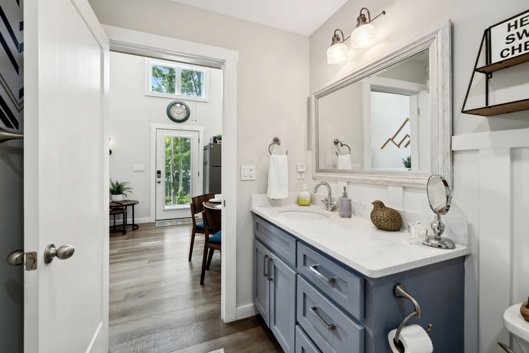 Cabins (United States of America, Tracy City, Tennessee)