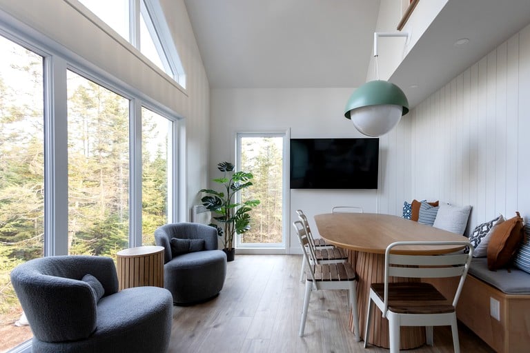 Cottages (Canada, Shannon, Quebec)