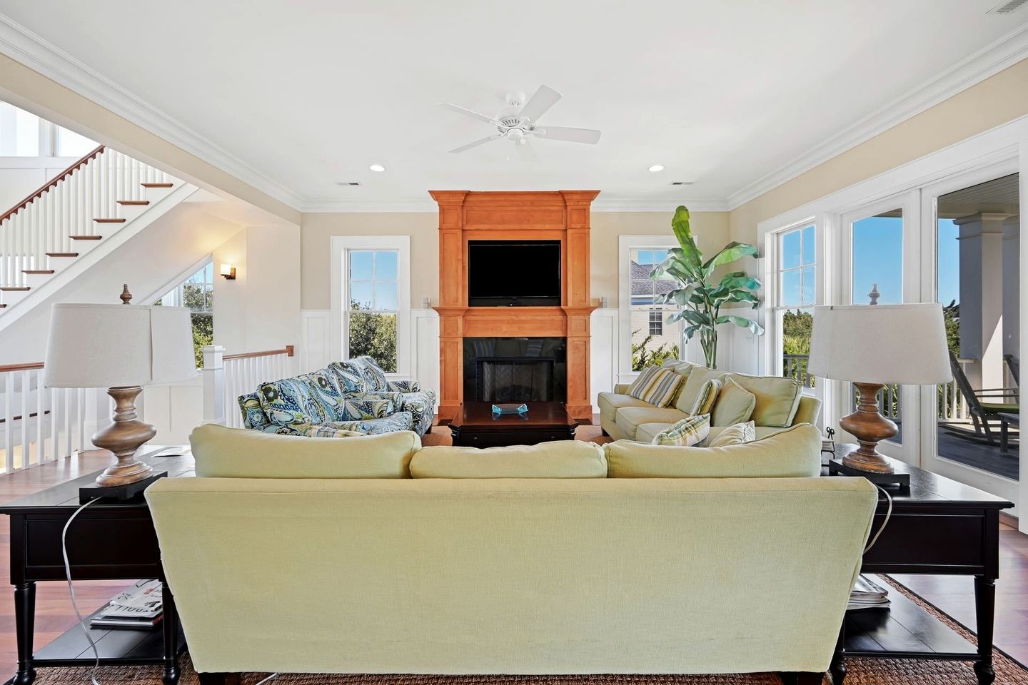 Exquisite Beach House for Family Getaway in Gated Community near Pawleys Island, South Carolina