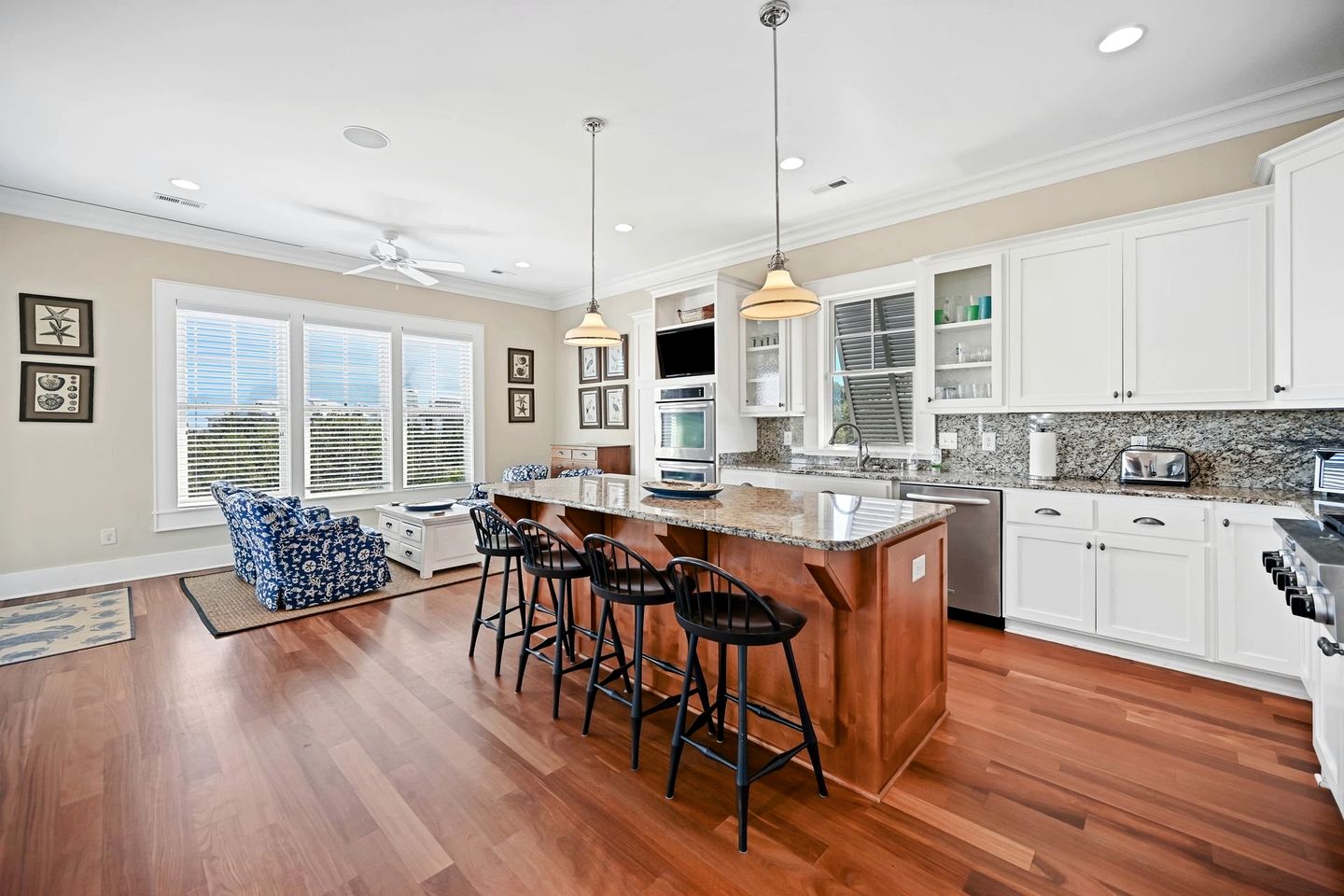 Exquisite Beach House for Family Getaway in Gated Community near Pawleys Island, South Carolina