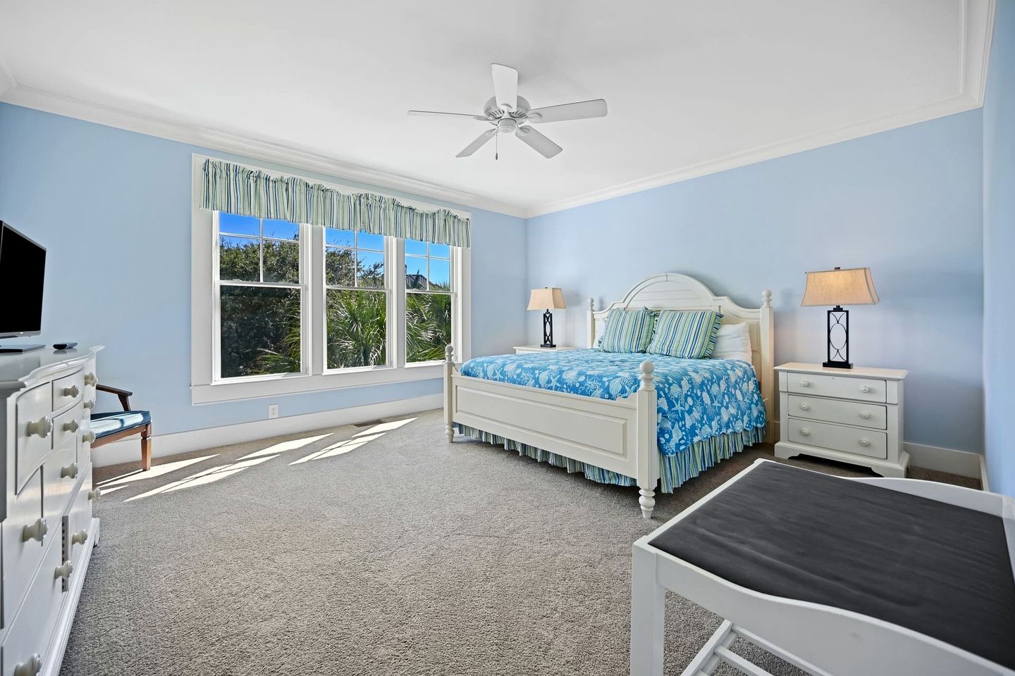 Exquisite Beach House for Family Getaway in Gated Community near Pawleys Island, South Carolina