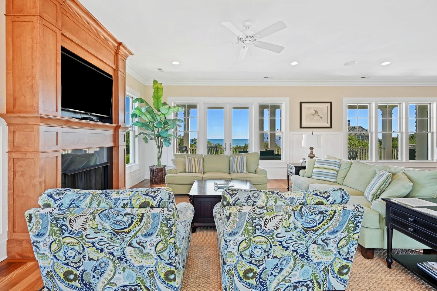 Exquisite Beach House for Family Getaway in Gated Community near Pawleys Island, South Carolina