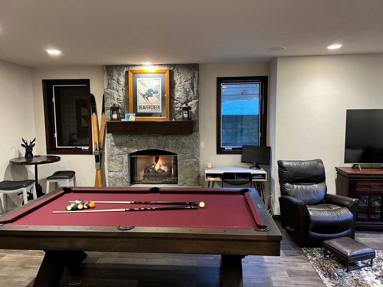 Serene Mountain Retreat with Hot Tub and Pool Table near Arrowhead Lift in Edwards, Colorado