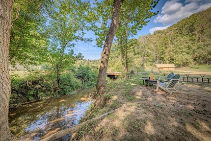 Exquisite Safari Tent Haven near Smoky Mountains in Tennessee - Photo 2