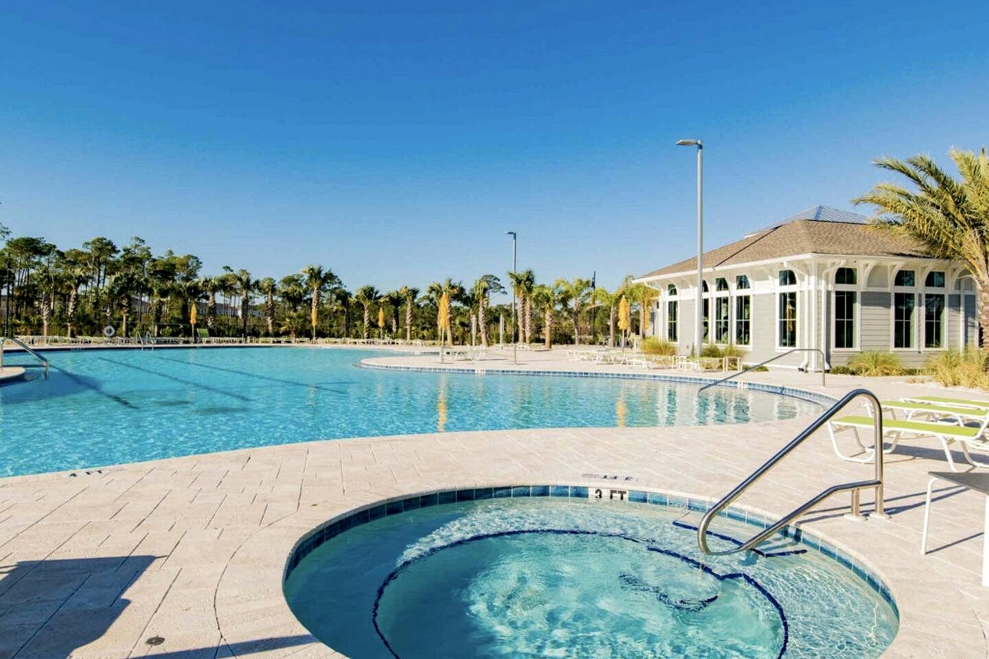 Exquisite Villa with Pool and Tennis Court in Pensacola, Florida