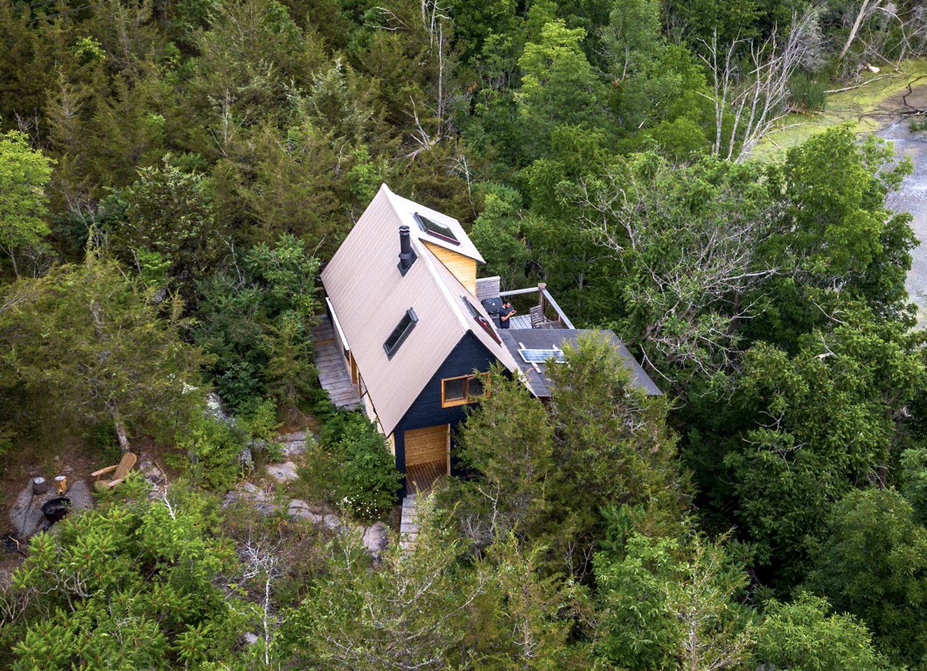 Visit Canada Rental Cabin in Gananoque, Ontaio