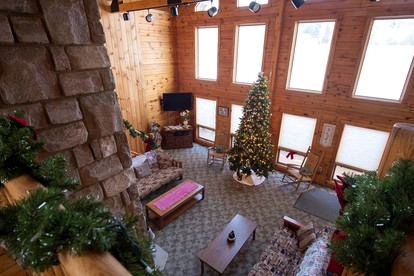 Extraordinary Cabin Rental Ideal for Large Groups in the Southern Poconos, Pennsylvania photo 3