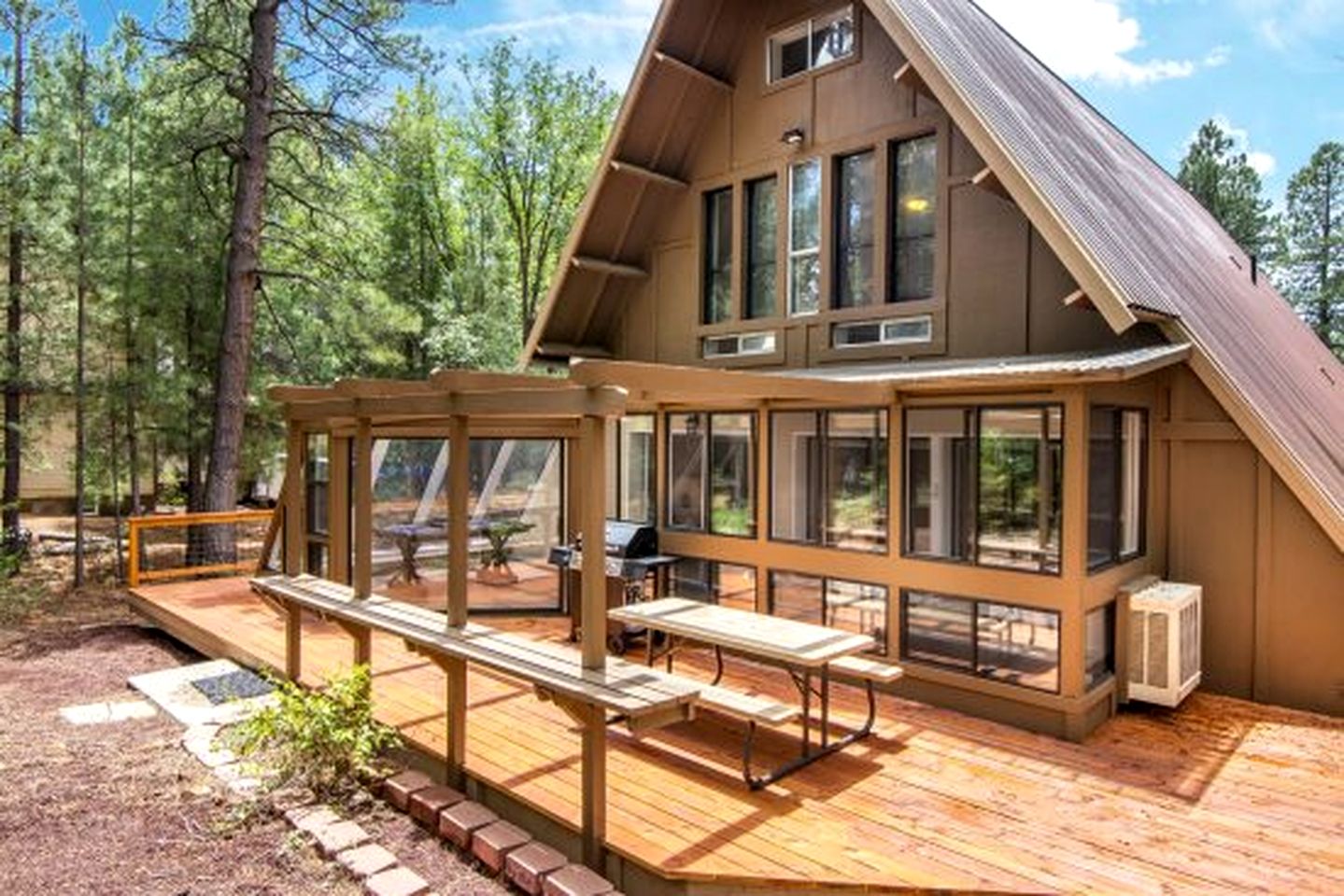 Stunning Spacious A-Frame Cabin Nestled in the Pines near the Grand Canyon in Flagstaff, Arizona