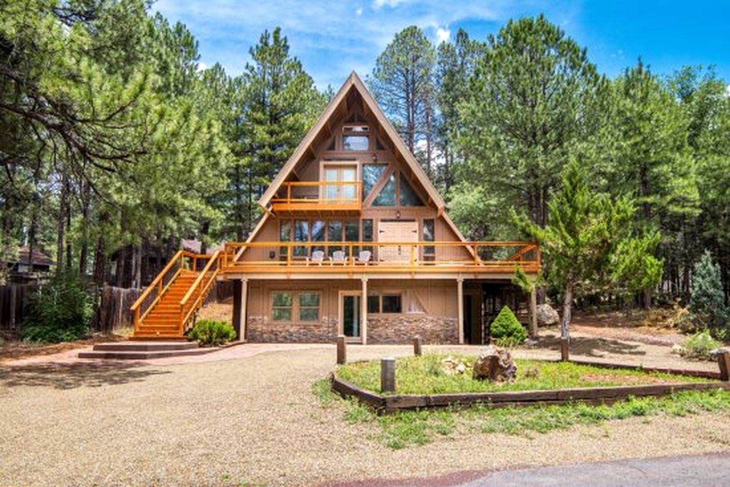 Stunning Spacious A-Frame Cabin Nestled in the Pines near the Grand Canyon in Flagstaff, Arizona