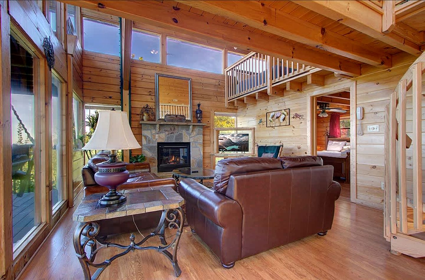 Extraordinary Smoky Mountain Cabin with Panoramic Views, Hot Tub & Arcade near Pigeon Forge and Gatlinburg, TN