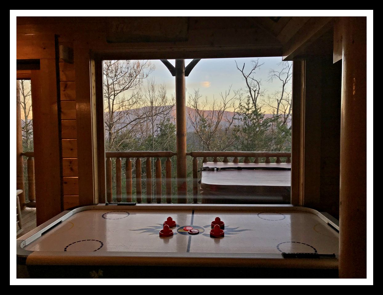 Amazing Luxury Log Cabin Rental with a Hot Tub in Smoky Mountains of Tennessee