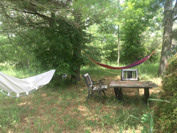 Tiny House Rental in Markdale Perfect for a Couple's Retreat in Ontario | Tiny Houses (Markdale, Ontario, Canada)