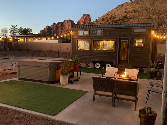 Tiny Houses (Hildale, Utah, United States of America)