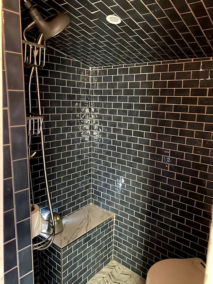 Eccentric Converted Bus, Perfect for a Tennessee Vacation