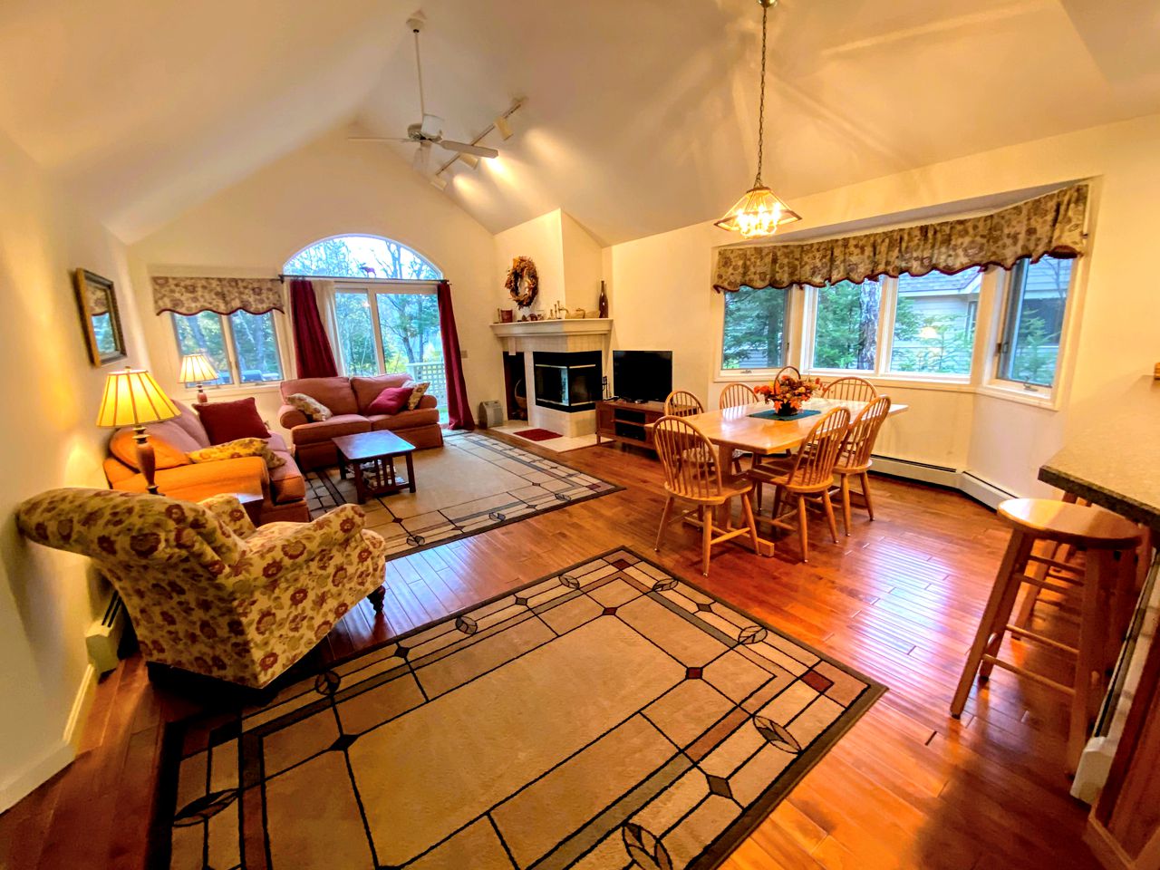 Charming Cabin Rental Ideal for New Hampshire Glamping near Mt. Washington