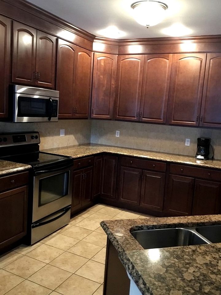 Cute Holiday Rental with Jacuzzi and Direct Lake Views in NY