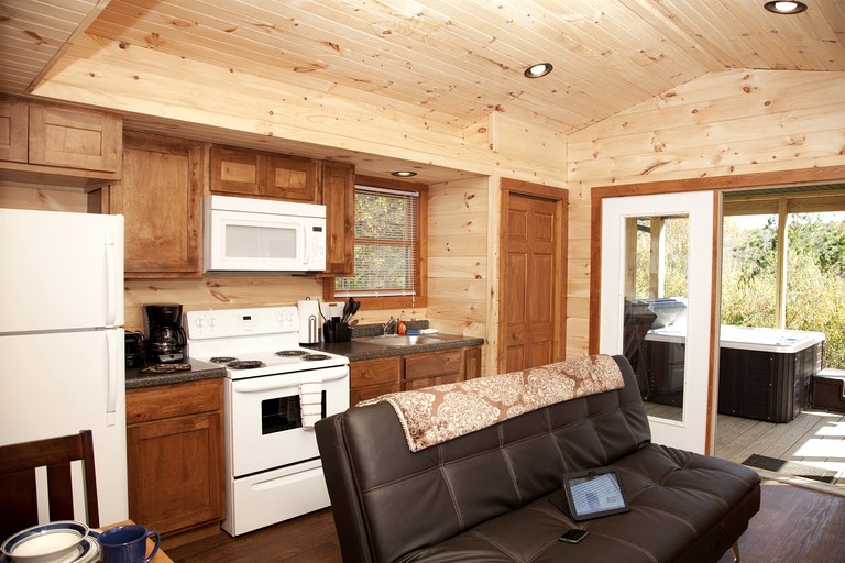 Cabins (United States of America, Herod, Illinois)