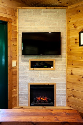 Cabins (United States of America, Herod, Illinois)