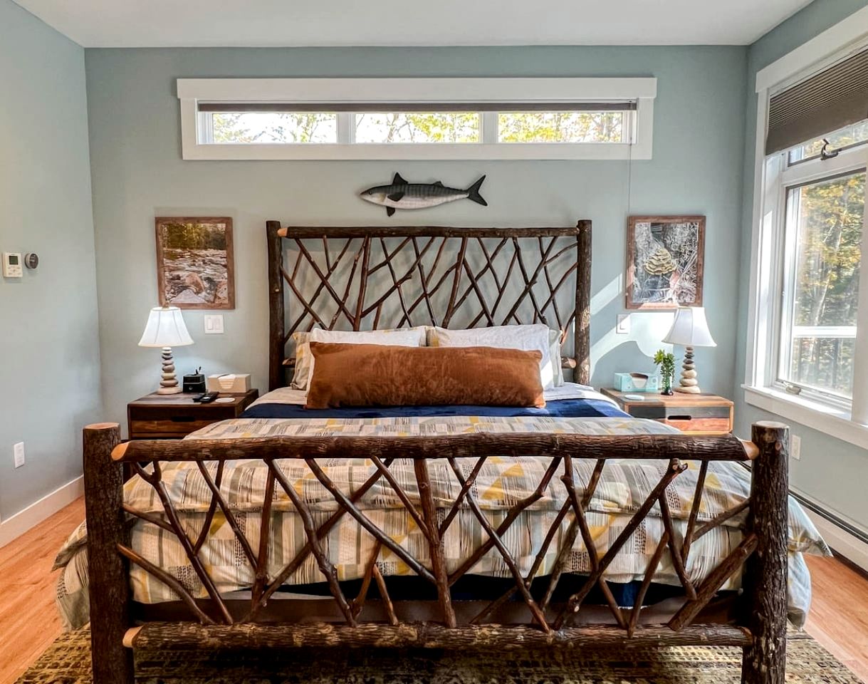 Fabulous Cottage Nestled in the Trees with River Sounds in Intervale, New Hampshire