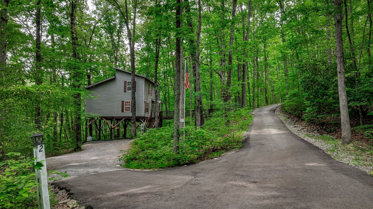 Fabulous and Luminous Cabin in Fort Payne, Alabama