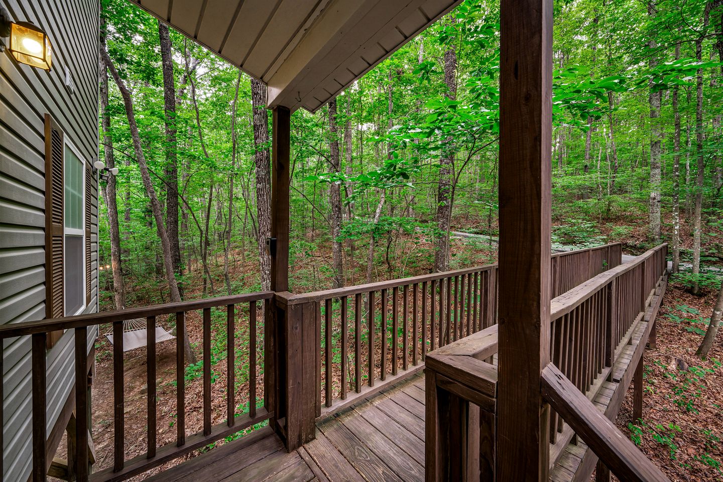 Fabulous and Luminous Cabin in Fort Payne, Alabama