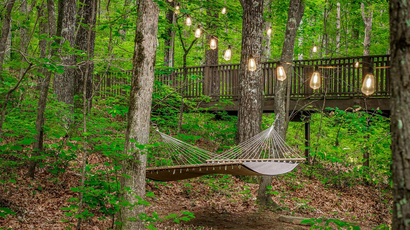 Fabulous and Luminous Cabin in Fort Payne, Alabama